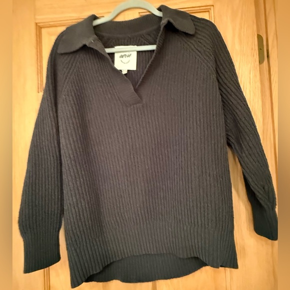 Aerie Gray V-Neck Ribbed Sweater - Picture 1 of 2